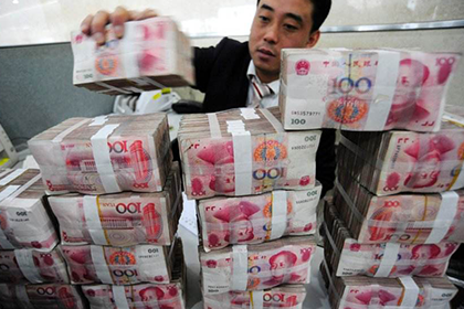 如何通过诉讼途径追究欠款方涉嫌诈骗的责任